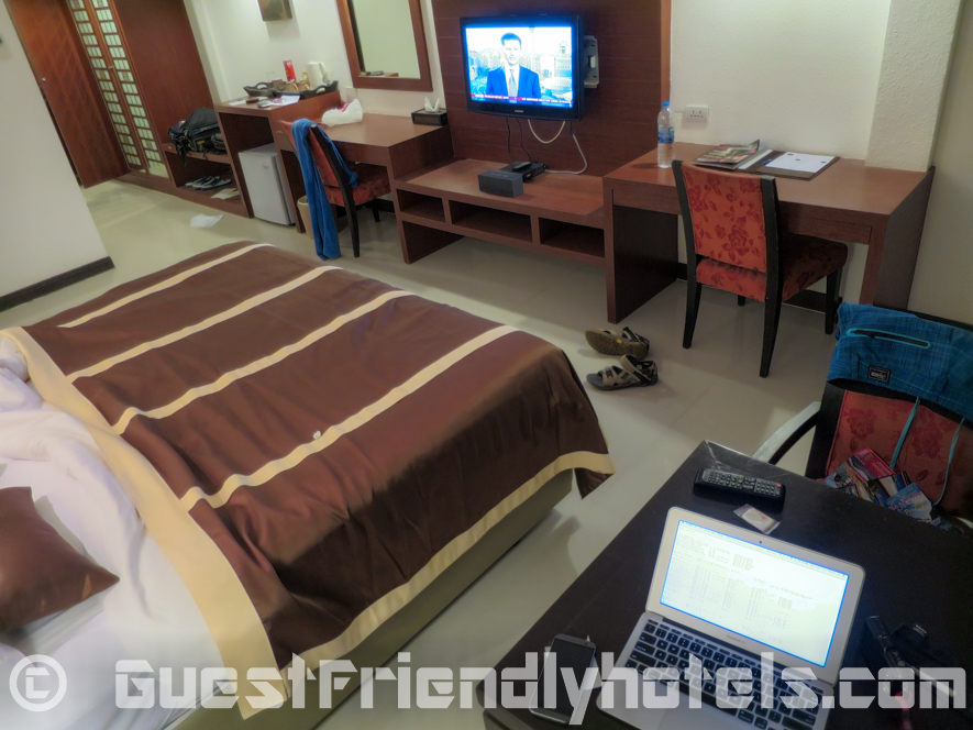 Catching a glimspe of the Deluxe Room inside Patong Bay Garden Resort