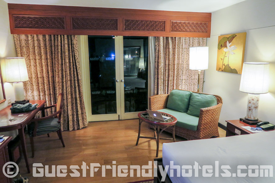 Executive room amenities have a small couch and coffee table while the tropical deluxe have a lounge chair in the Siam Bayshore
