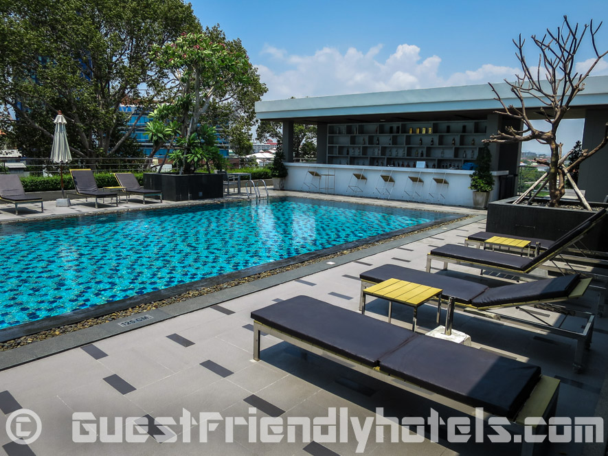 Season Five Hotel rooftop pool with bar