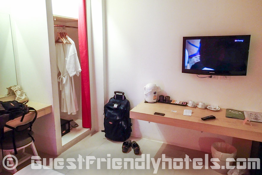 Superior room amenities aren't bad in Acca Patong