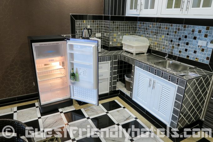 Kitchenette with full sized fridge