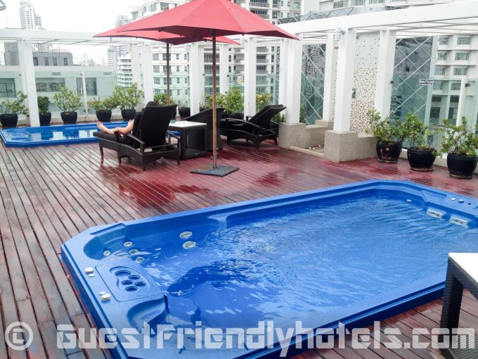 Hot tubs on the 11th floor