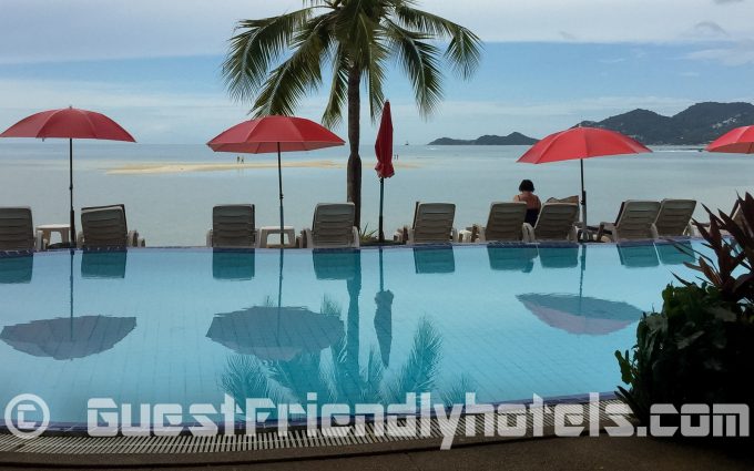 Pool overlooking Chaweng beach